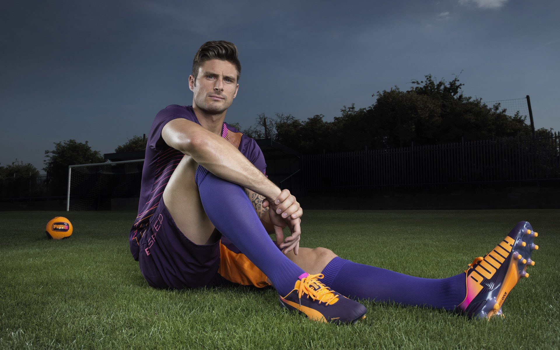 知名战队公开训练揭秘：赛前冲刺的背后故事，激励队员打战队赛词